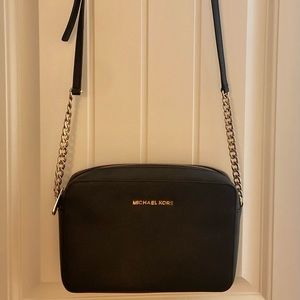 Michael Kors Jet Set Crossbody